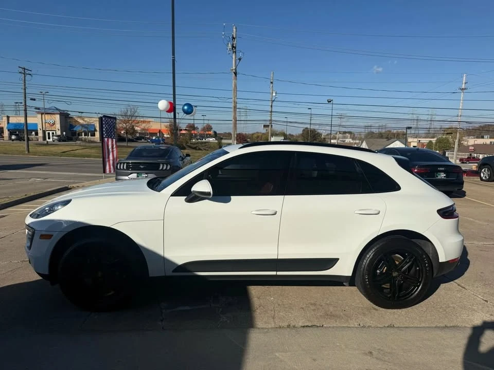 2018 Porsche Macan - Image 2 of 15