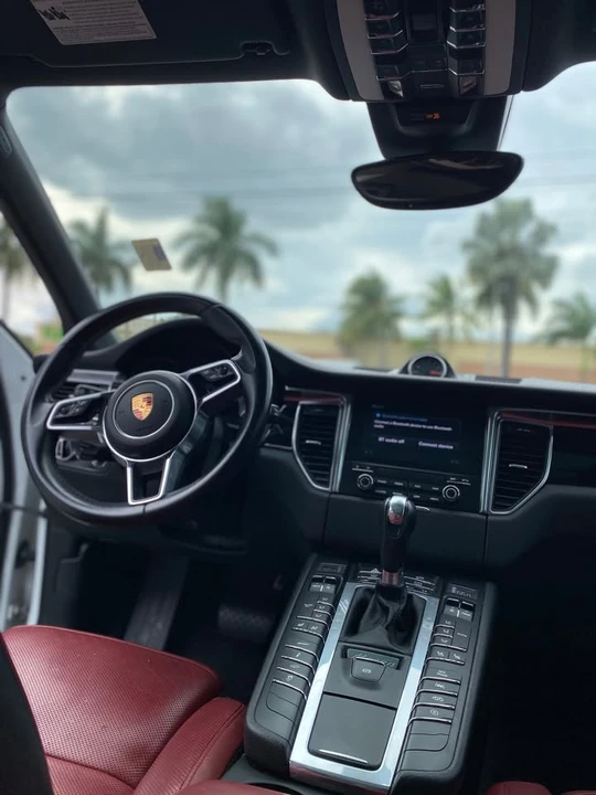 2018 Porsche Macan - Image 13 of 14