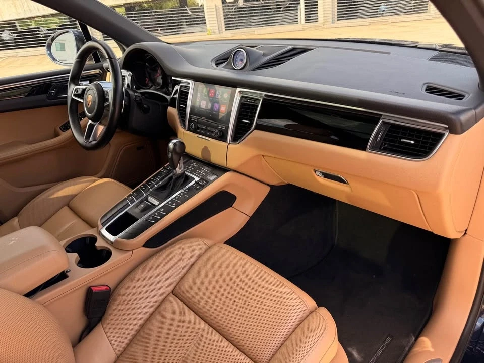 2018 Porsche Macan - Image 7 of 14
