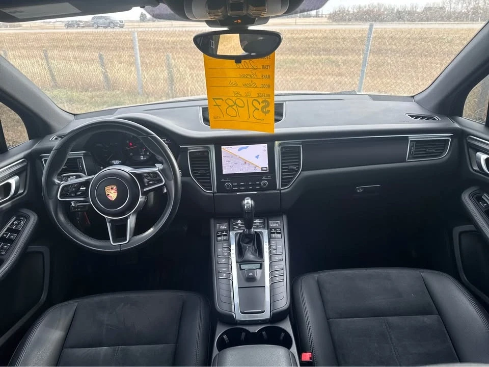 2018 Porsche Macan - Image 12 of 14