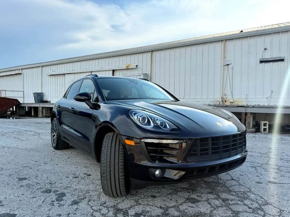 2018 Porsche Macan - Image 2 of 9