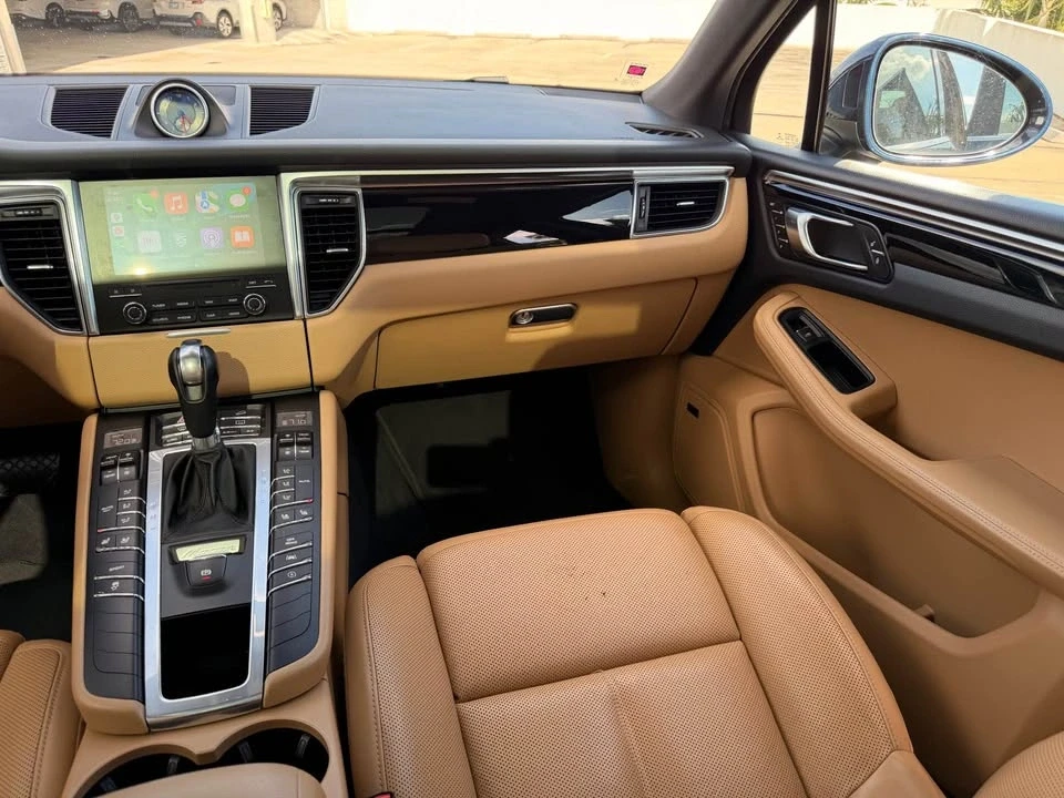 2018 Porsche Macan - Image 10 of 14