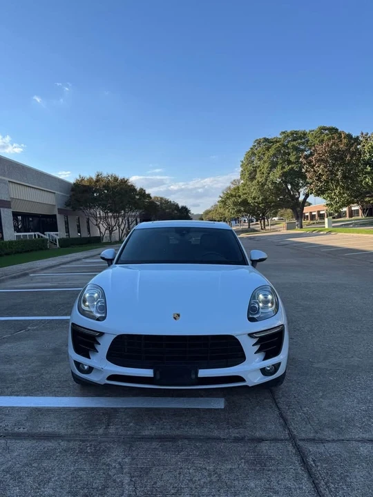 2018 Porsche Macan - Image 2 of 12