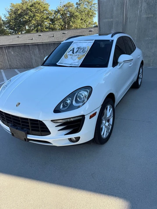 2018 Porsche Macan - Image 5 of 12