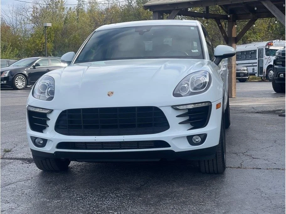 2018 Porsche Macan - Image 2 of 20