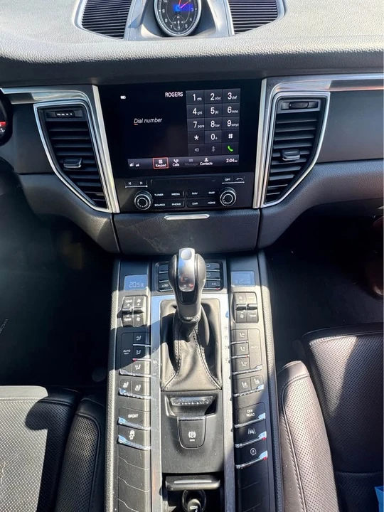 2018 Porsche Macan - Image 11 of 11
