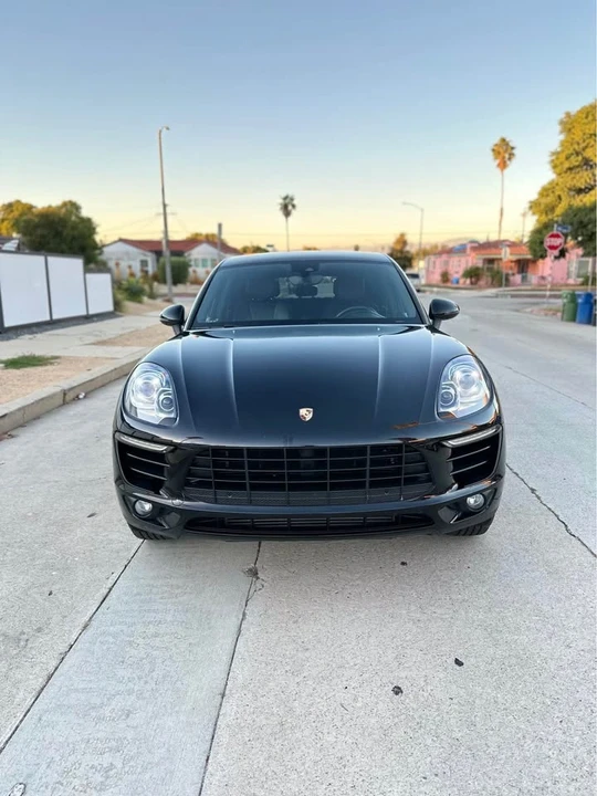 2018 Porsche Macan - Image 2 of 19