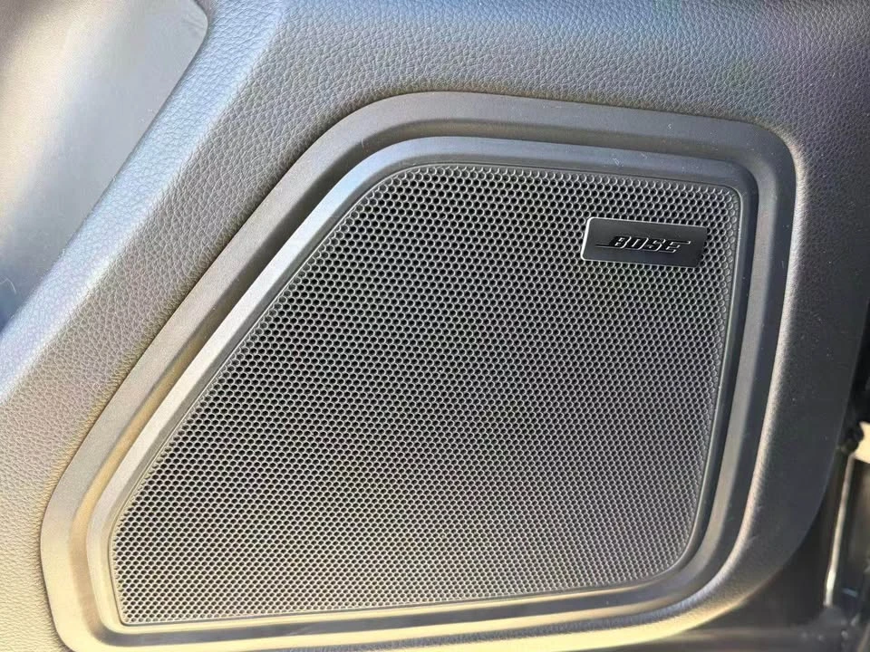 2018 Porsche Macan - Image 18 of 19
