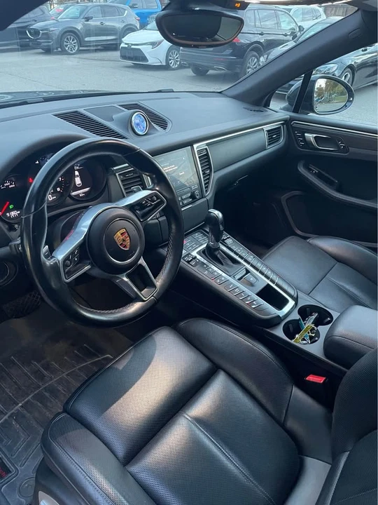 2018 Porsche Macan - Image 3 of 10