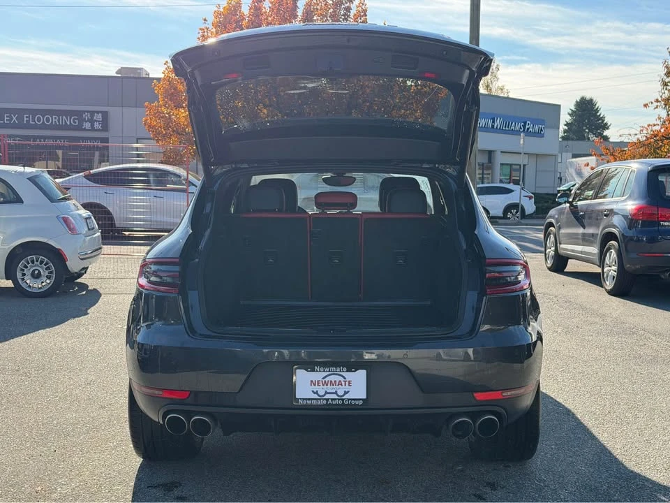 2018 Porsche Macan - Image 9 of 19