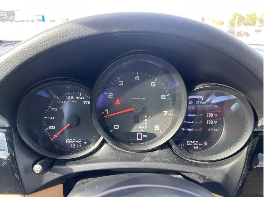 2018 Porsche Macan - Image 17 of 20
