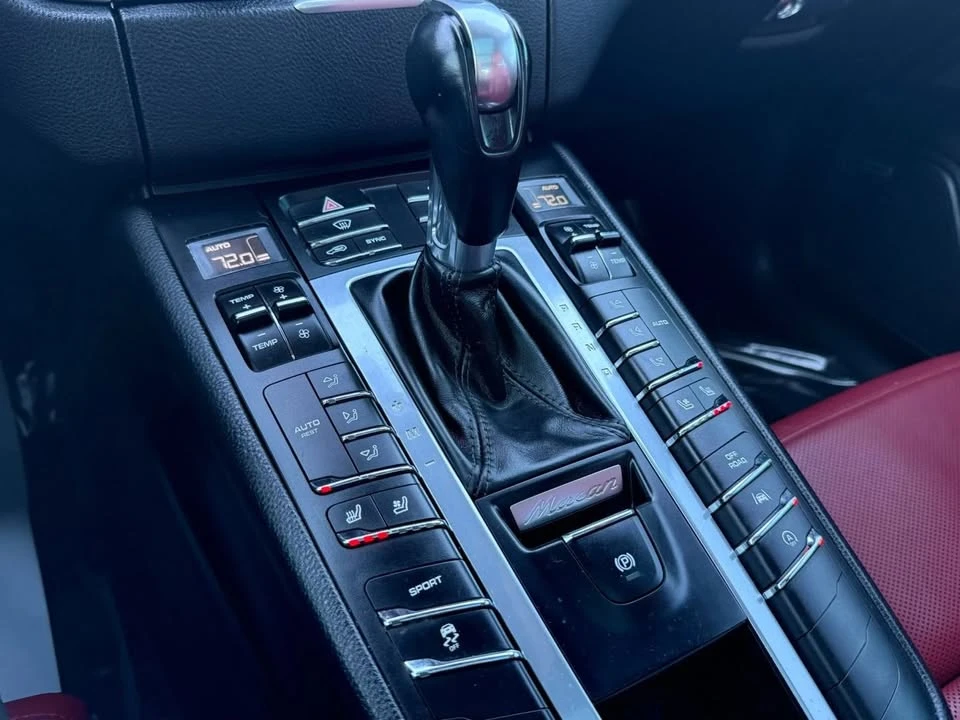 2018 Porsche Macan - Image 6 of 15