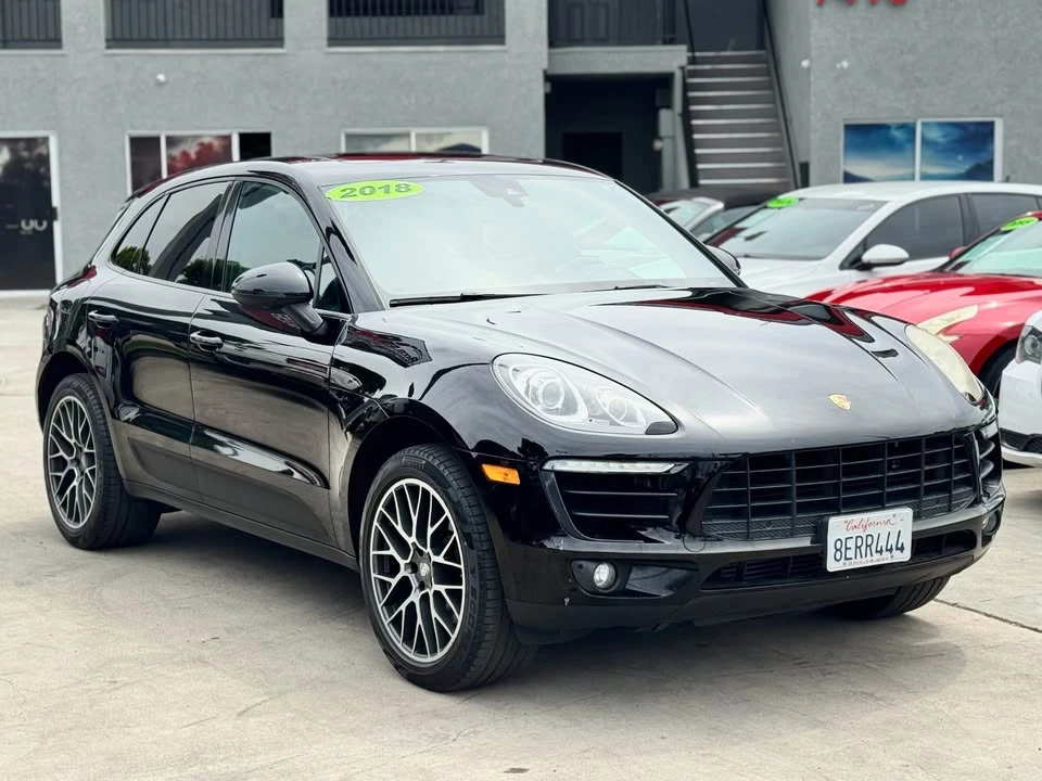2018 Porsche Macan - Image 2 of 11