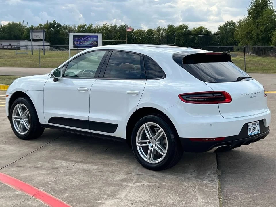 2018 Porsche Macan - Image 4 of 9