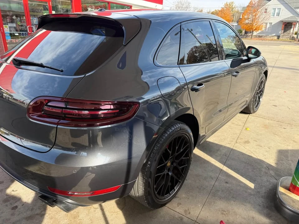 2018 Porsche Macan - Image 5 of 16