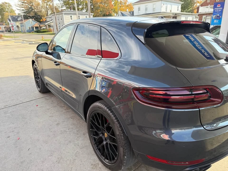 2018 Porsche Macan - Image 2 of 16