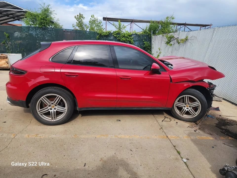 2018 Porsche Macan - Image 2 of 6