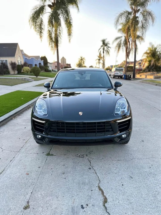 2018 Porsche Macan - Image 2 of 20