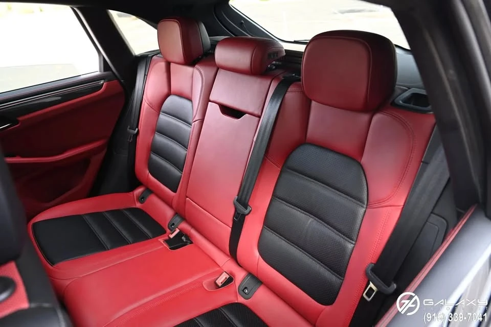 2018 Porsche Macan - Image 18 of 20