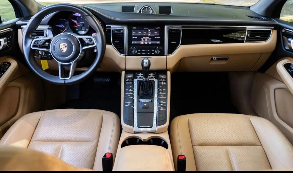 2018 Porsche Macan - Image 8 of 16