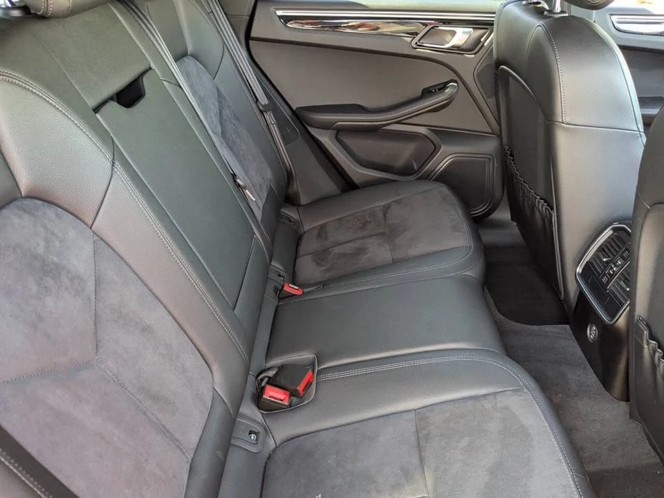 2018 Porsche Macan - Image 15 of 20