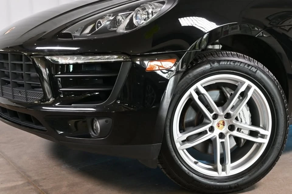 2018 Porsche Macan - Image 2 of 19