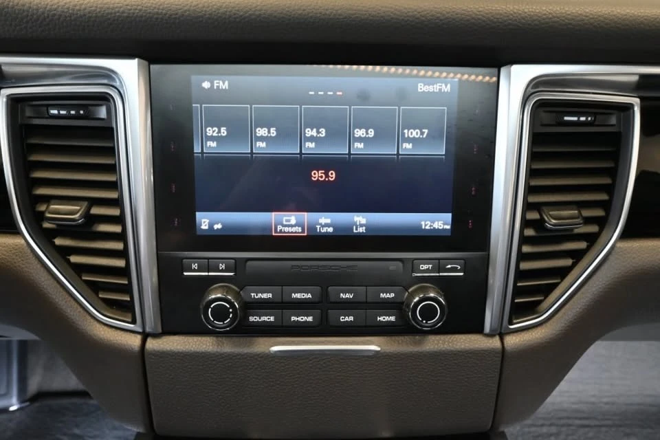 2018 Porsche Macan - Image 19 of 19