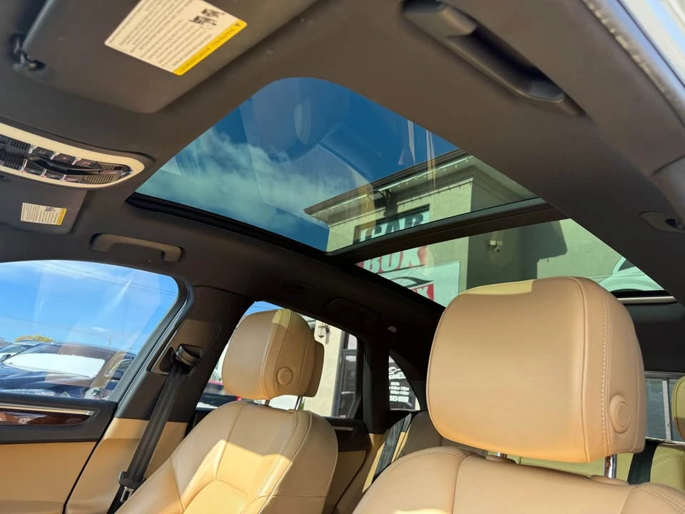 2018 Porsche Macan - Image 18 of 18