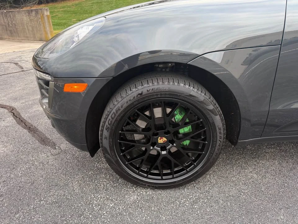 2018 Porsche Macan - Image 2 of 18