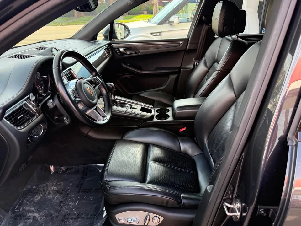 2018 Porsche Macan - Image 8 of 16