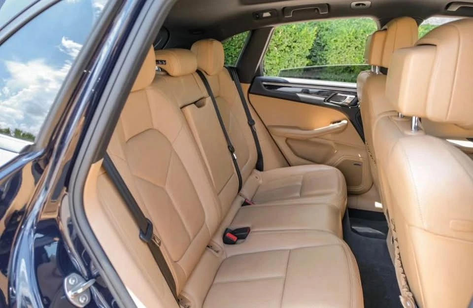2018 Porsche Macan - Image 12 of 12