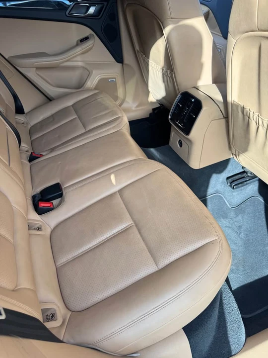 2018 Porsche Macan - Image 8 of 17