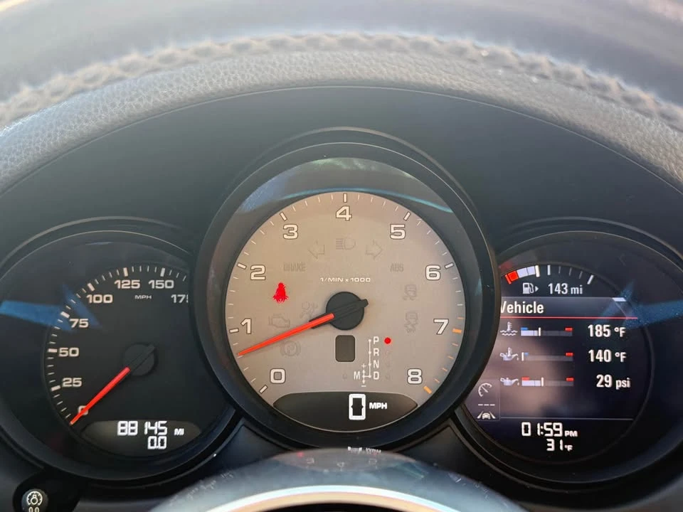 2018 Porsche Macan - Image 13 of 18