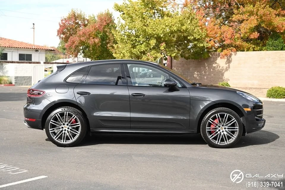 2018 Porsche Macan - Image 2 of 20