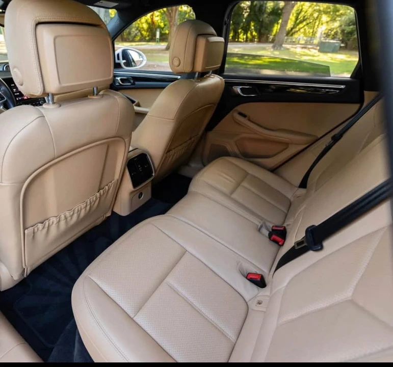 2018 Porsche Macan - Image 13 of 16