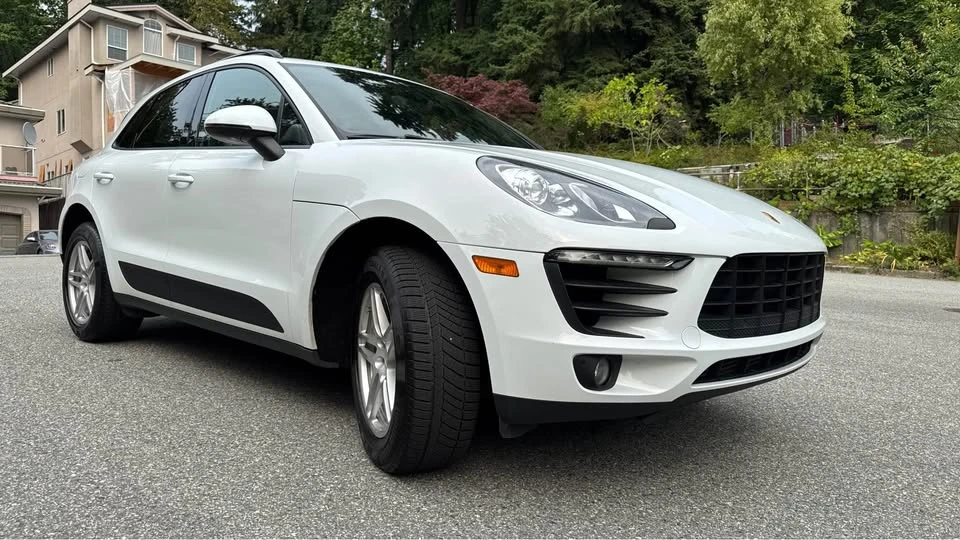 2018 Porsche Macan - Image 2 of 20