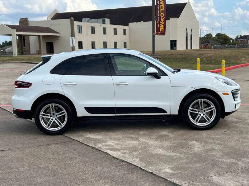 2018 Porsche Macan - Image 7 of 20