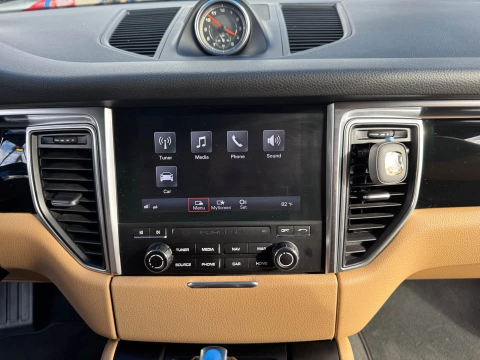 2018 Porsche Macan - Image 10 of 17