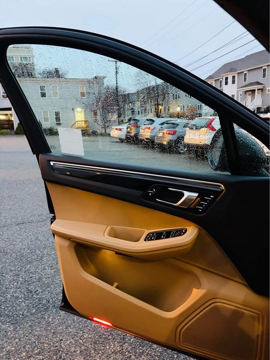 2018 Porsche Macan - Image 13 of 14