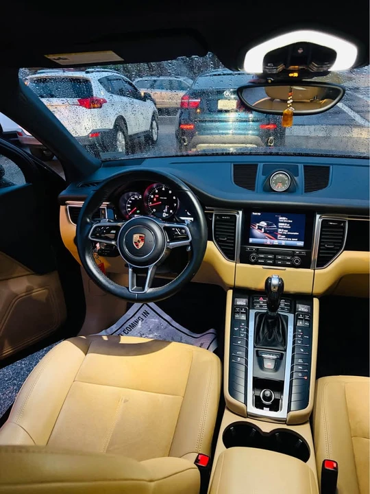 2018 Porsche Macan - Image 7 of 14
