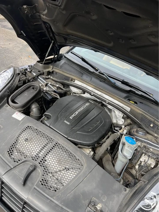 2018 Porsche Macan - Image 12 of 12