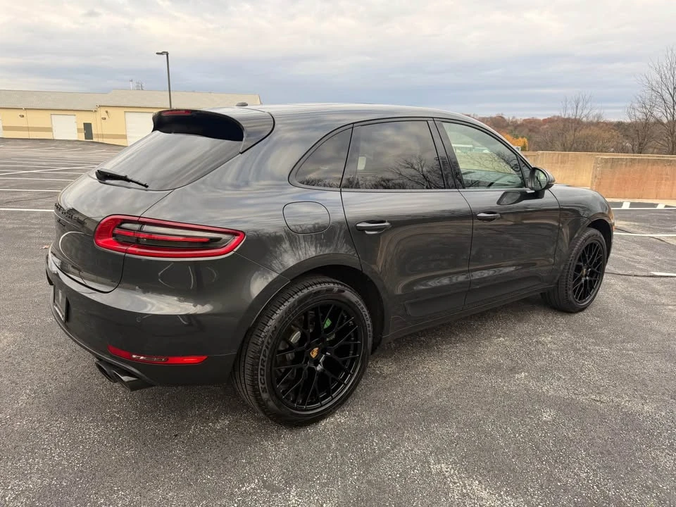 2018 Porsche Macan - Image 8 of 18