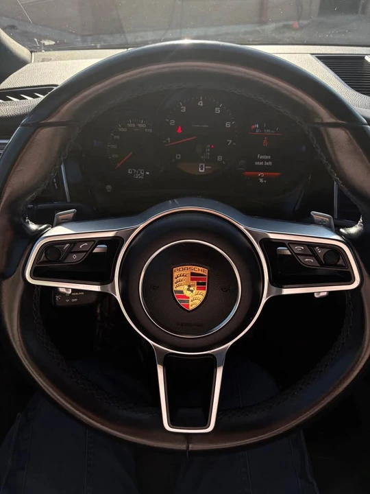 2018 Porsche Macan - Image 4 of 7