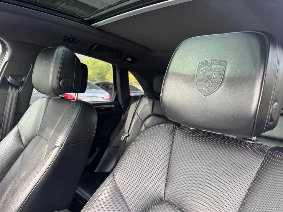 2018 Porsche Macan - Image 8 of 20