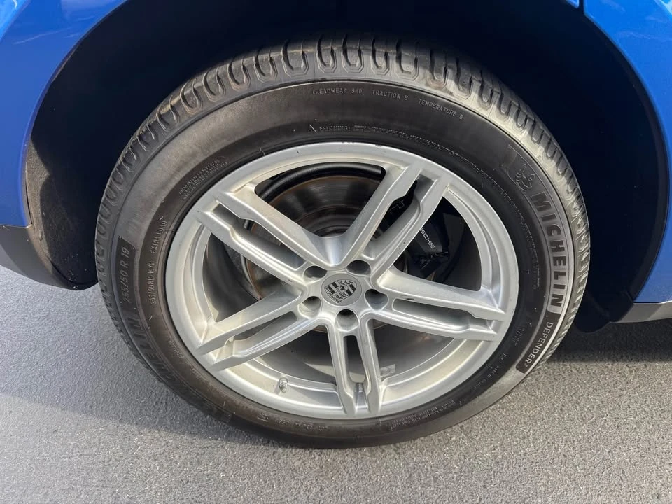 2018 Porsche Macan - Image 13 of 20