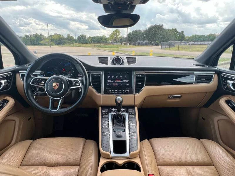 2018 Porsche Macan - Image 16 of 20