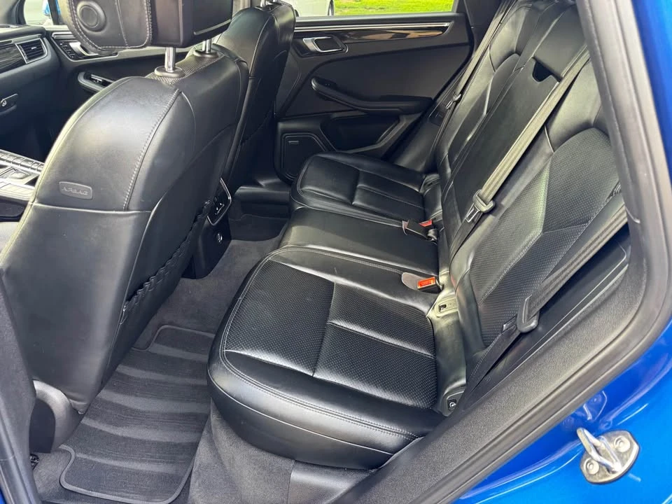 2018 Porsche Macan - Image 9 of 20