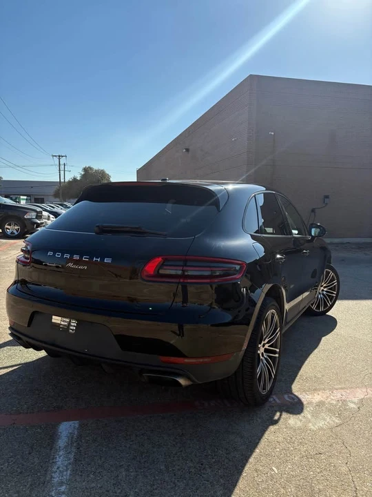 2018 Porsche Macan - Image 2 of 7