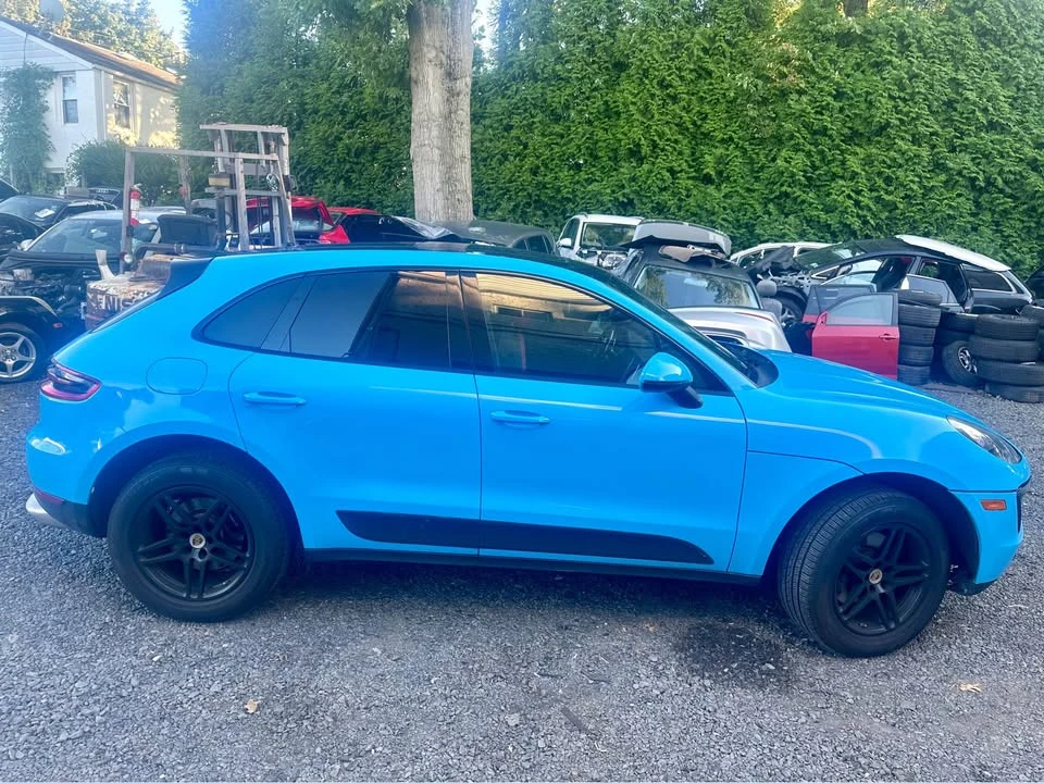 2018 Porsche Macan - Image 11 of 20