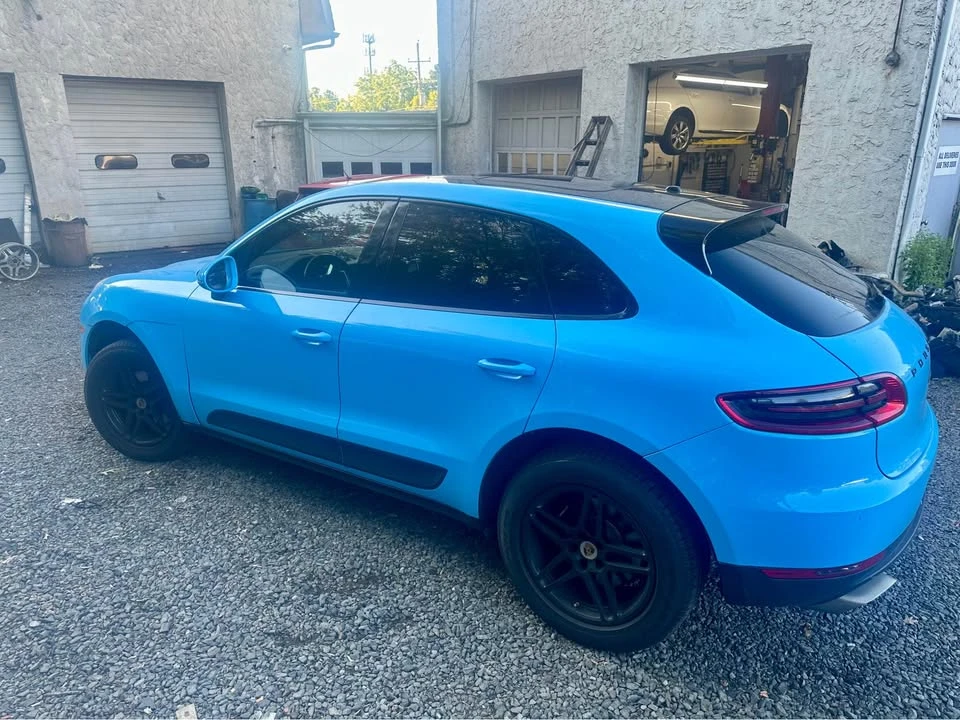 2018 Porsche Macan - Image 2 of 20